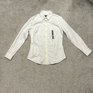 NWT, Banana Republic women’s Tailored Fit button up shirt, size 2